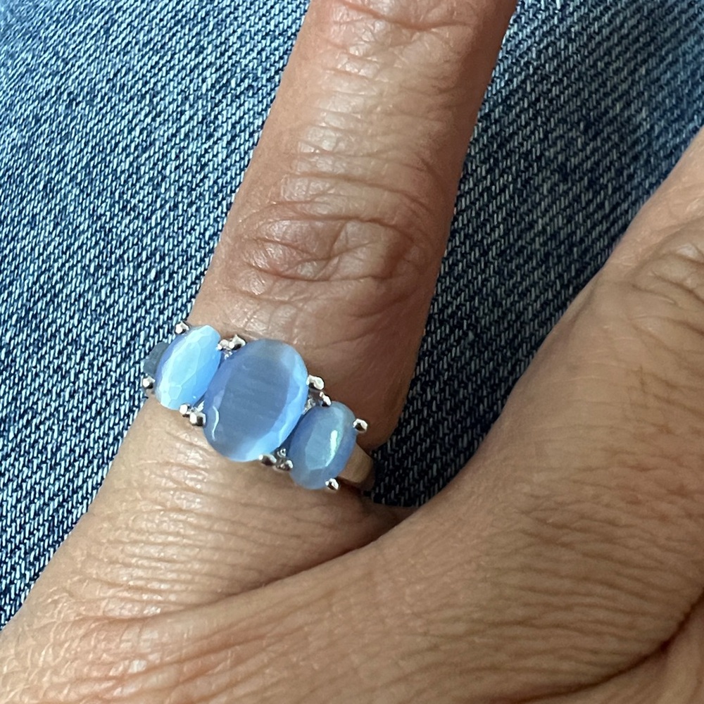 Silver Tone Opalescent Blue Cat Eye Three Stone Ring Oval Cabochon Size 4.75